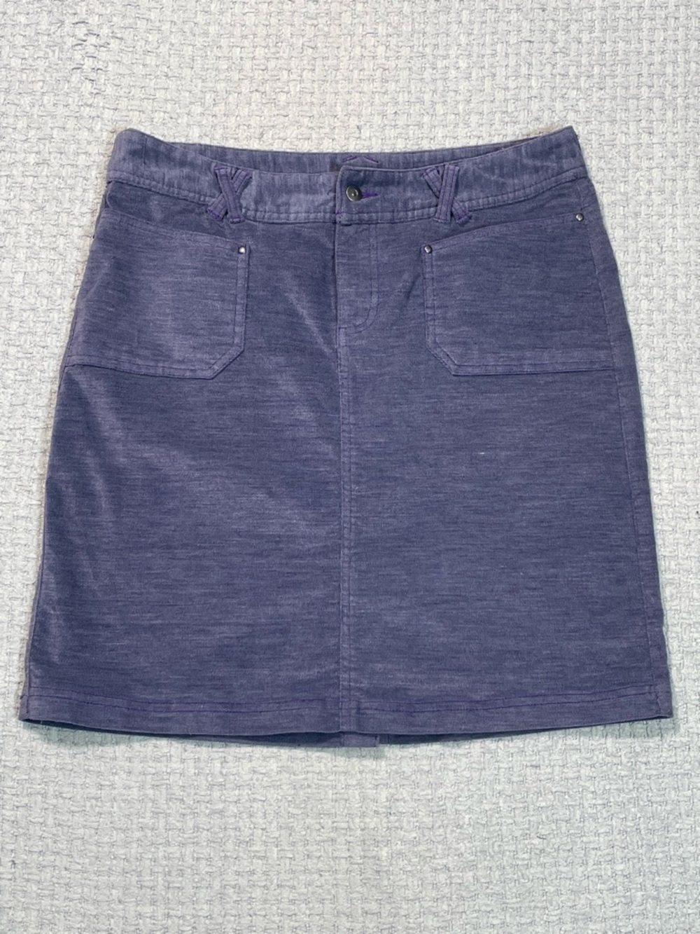 Merrell Womens Soft Corduroy Skirt Purple Hiking Fishing Camping Size 8